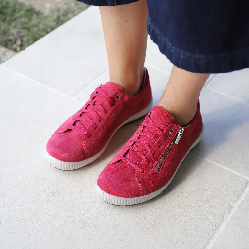 1162 Raspberry Suede