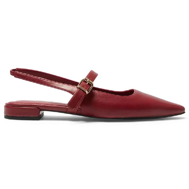 Bianca Flat in Red Smooth