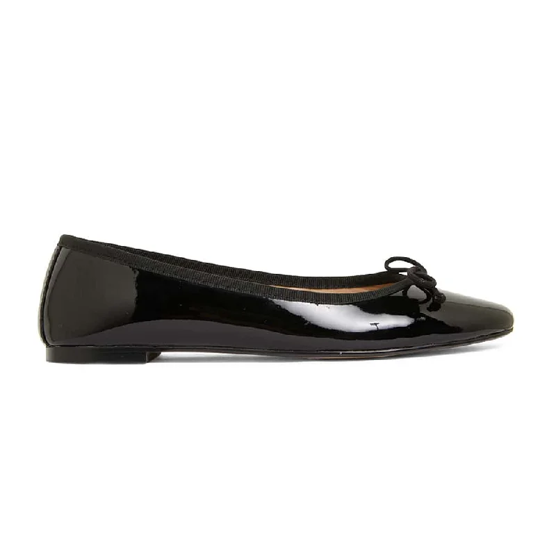 Fonteyn Flat in Black Patent