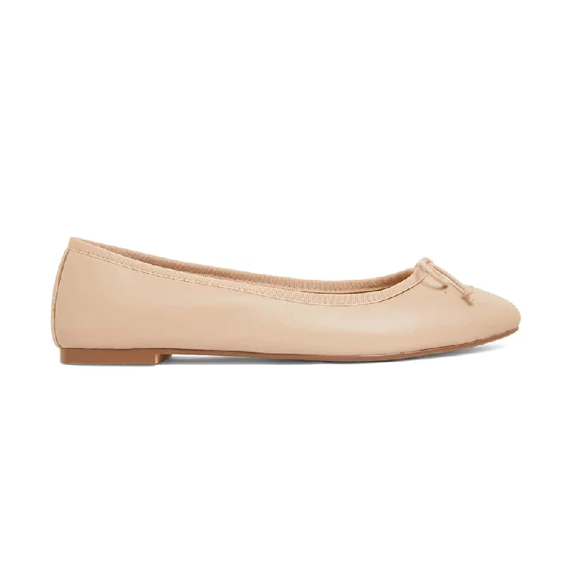 Fonteyn Flat in Nude Leather