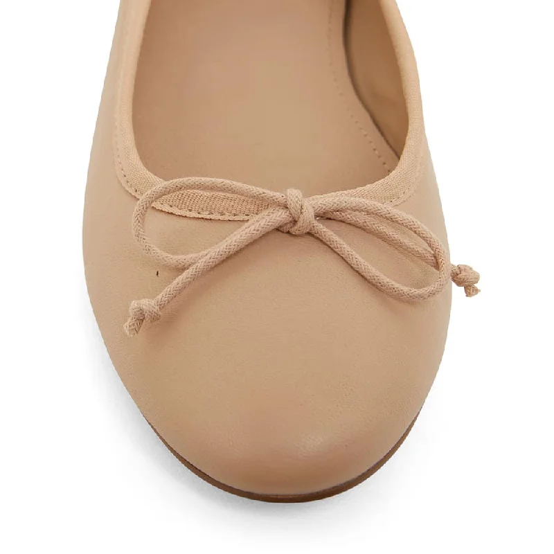 Fonteyn Flat in Nude Leather