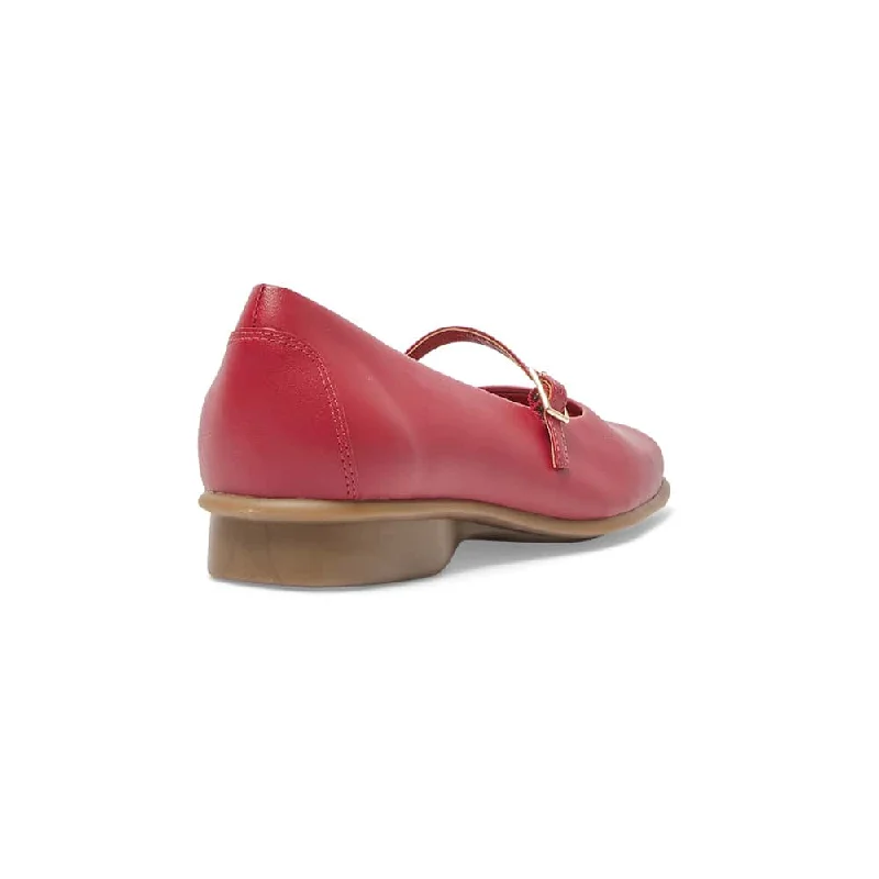 Katrina Flat in Cherry Leather