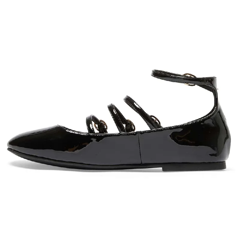 Layla Flat in Black Patent