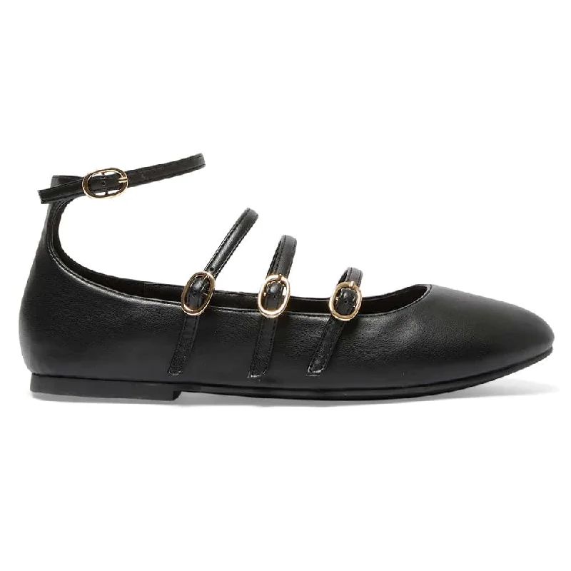 Layla Flat in Black Smooth