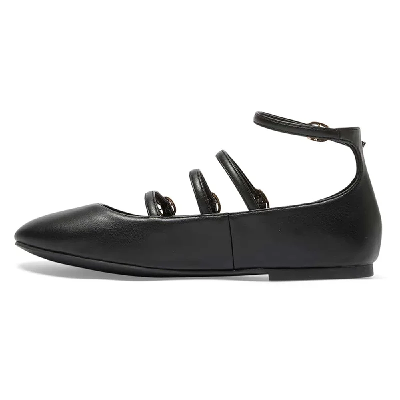 Layla Flat in Black Smooth