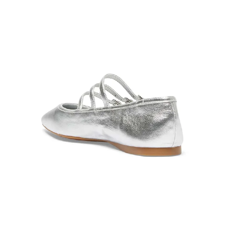 Millie Flat in Silver Metallic