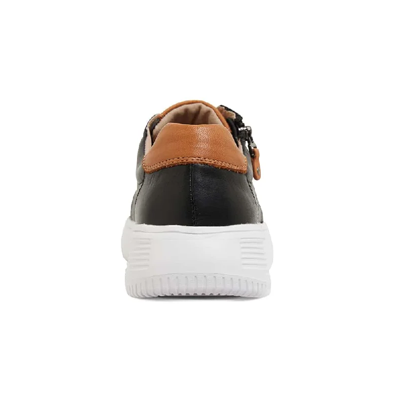 Novella Sneaker in Black And Tan Leather