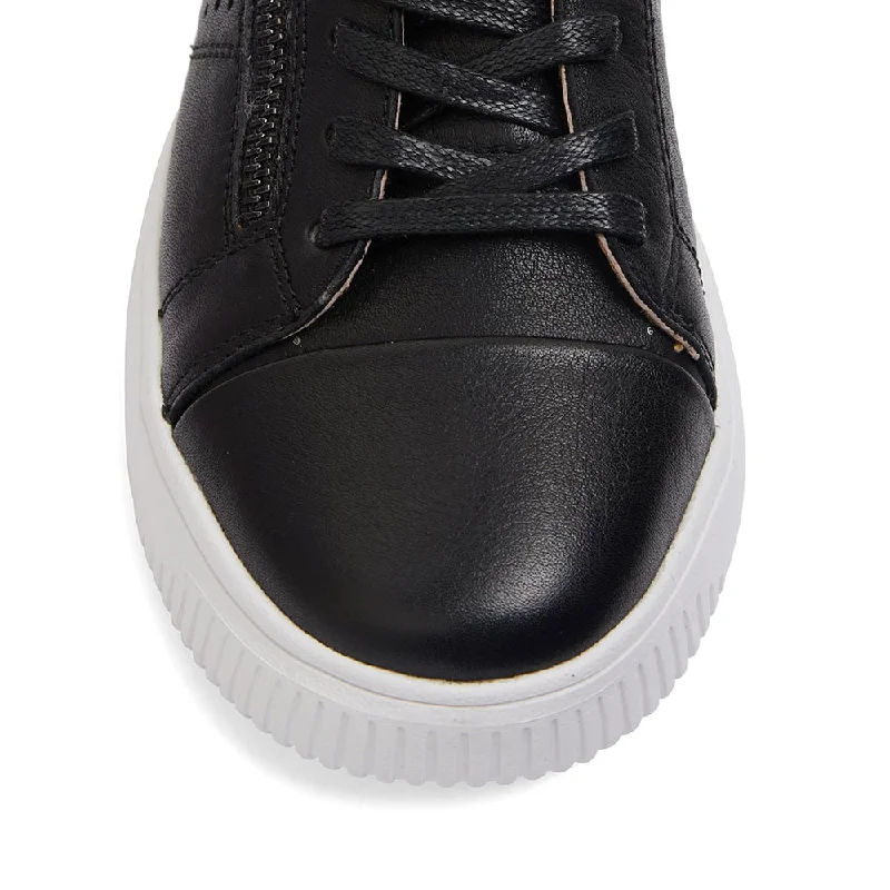 Novella Sneaker in Black And Tan Leather