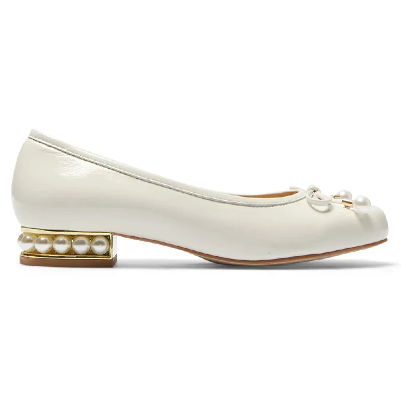 Paris Flat in Ivory Patent