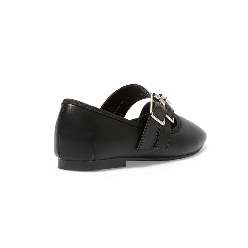 Renata Flat in Black Smooth