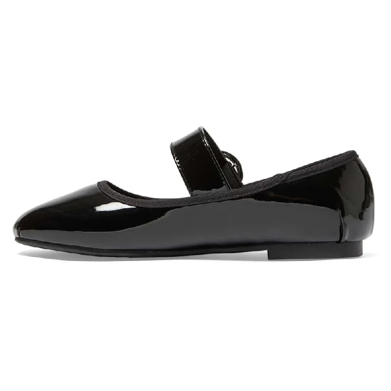 Selma Flat in Black Patent